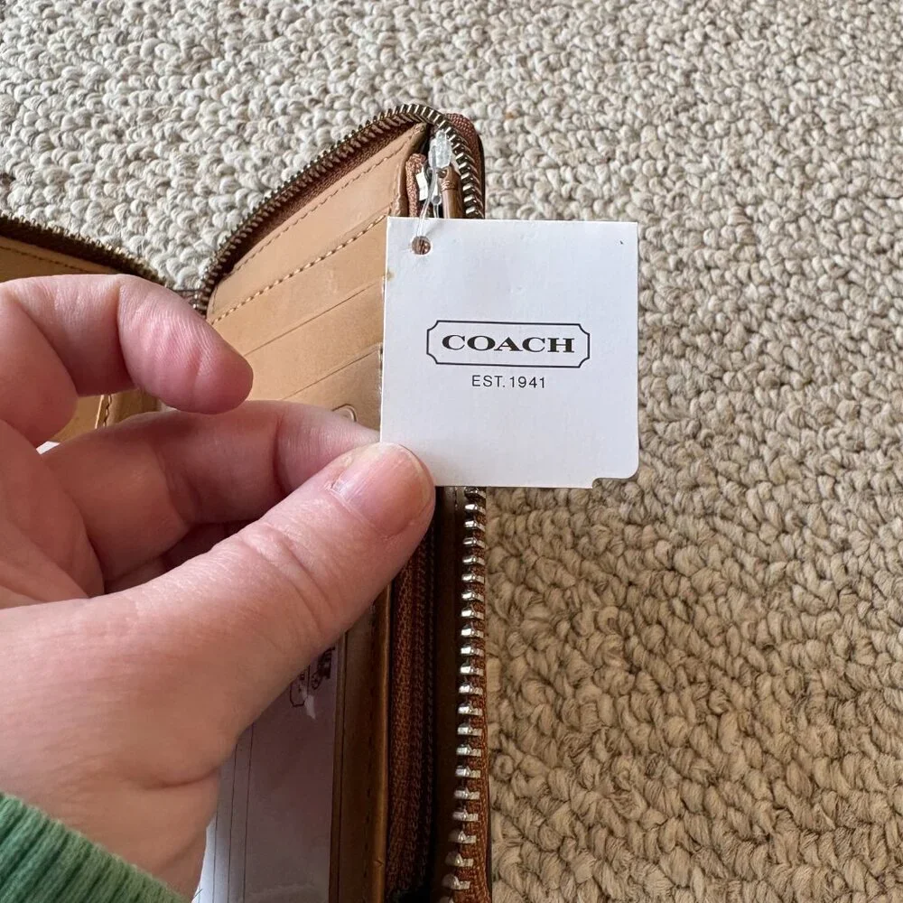 Coach Park Colorblock Leather Wristlet Wallet | Classic Preppy Old Money
